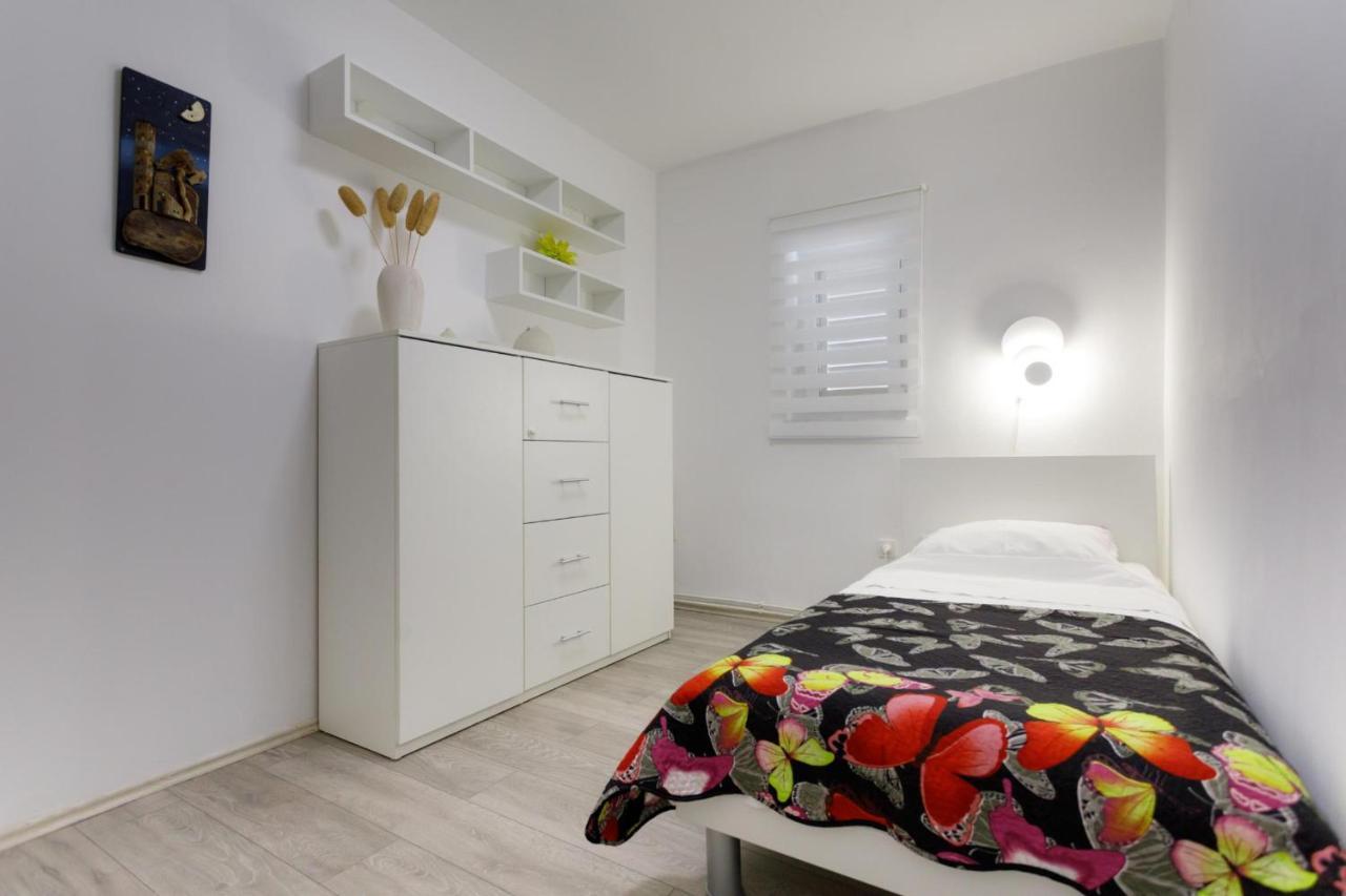 Apartman Laura Krk Town Eksteriør bilde