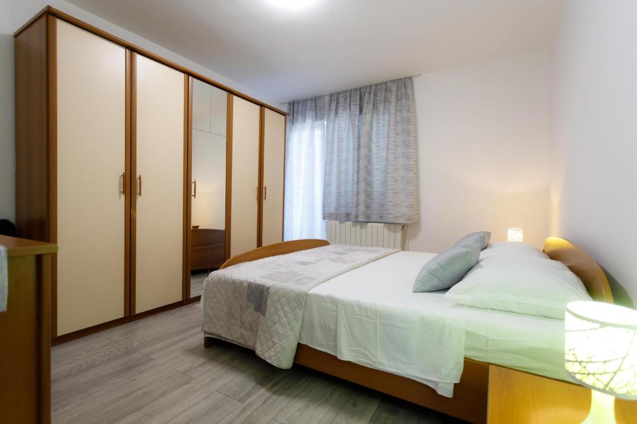 Apartman Laura Krk Town Eksteriør bilde